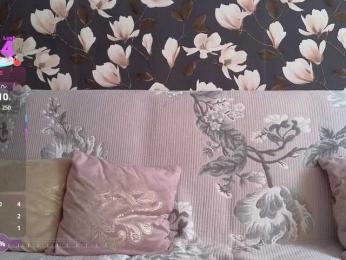 Pink-Lips — Bongacams recorded stream screenshot (28 Aug 2025)