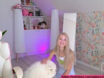 brilliantvictoria — Chaturbate recorded stream screenshot (28 Aug 2025)