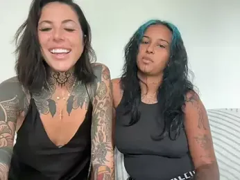 venus-magik — Stripchat recorded stream screenshot (28 Aug 2025)