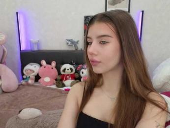 dolly-ll — Bongacams recorded stream image, 28.08.2025 13:20