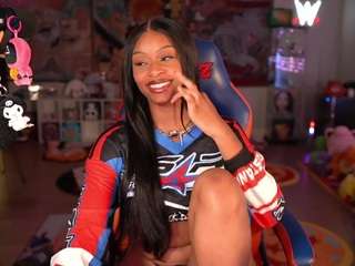 lovenzia — Camsoda recorded stream image, 29.08.2025 03:20