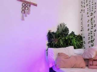 karlyee — Camsoda recorded stream screenshot (29 Aug 2025)