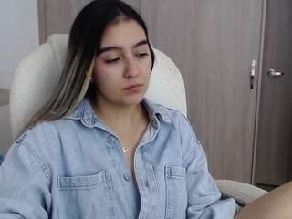alexyferrer — Camsoda recorded stream image, 14.02.2025 20:20