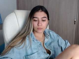 alexyferrer — Camsoda recorded stream image, 14.02.2025 20:20