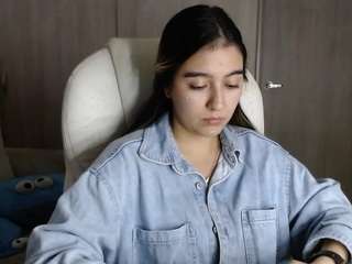 alexyferrer — Camsoda recorded stream image, 14.02.2025 20:20