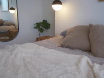 rebeccastonee — Chaturbate recorded stream image, 29.08.2025 19:30