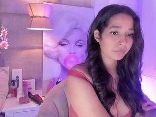 kiimthompson — Camsoda recorded stream image, 29.08.2025 23:00