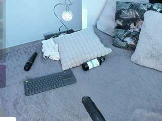angie-roses — Camsoda recorded stream image, 29.08.2025 22:10
