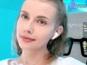 VikkiExtraCheese — Bongacams recorded stream image, 01.09.2025 16:30