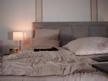 Eseniyavl — Bongacams recorded stream image, 02.09.2025 03:50