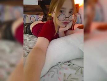 LittleDelora — Bongacams recorded stream screenshot (03 Sep 2025)