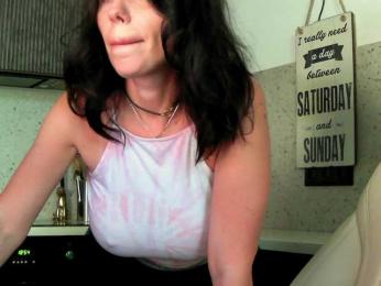 Mashulya29 — Bongacams recorded stream image, 04.09.2025 05:40