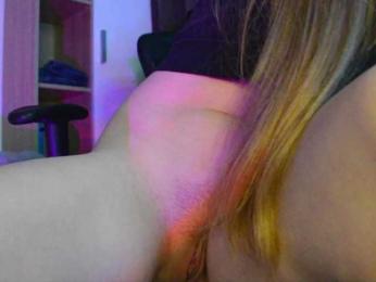 -Rii- — Bongacams recorded stream image, 04.09.2025 17:10
