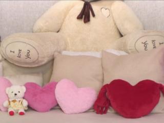 Naomi Bea — Flirt4free recorded stream screenshot (14 Feb 2025)