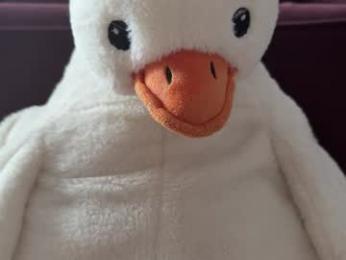 lesi_moonie — Chaturbate recorded stream screenshot (05 Sep 2025)