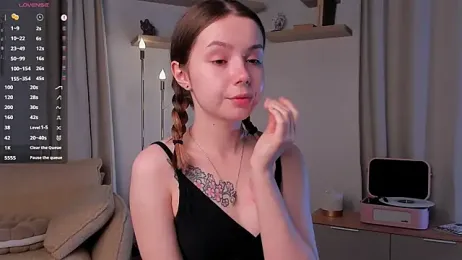 DominikaElis — Stripchat recorded stream image, 05.09.2025 20:10