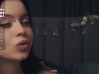 vivid_girls — Chaturbate recorded stream image, 27.01.2025 10:20