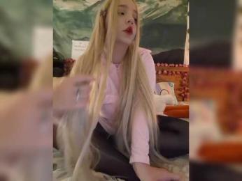 LittleDelora — Bongacams recorded stream screenshot (07 Sep 2025)