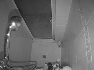 voyeurcam-baileybase-shower — Camsoda recorded stream image, 07.09.2025 13:50