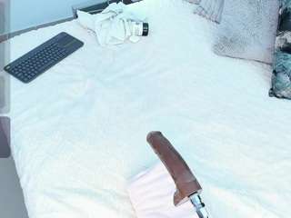 angie-roses — Camsoda recorded stream image, 07.09.2025 21:30
