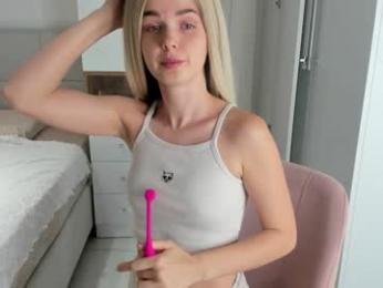 yesonee — Chaturbate recorded stream image, 10.09.2025 03:00