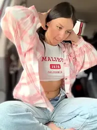 JulliaVegas — Stripchat recorded stream image, 10.09.2025 01:10