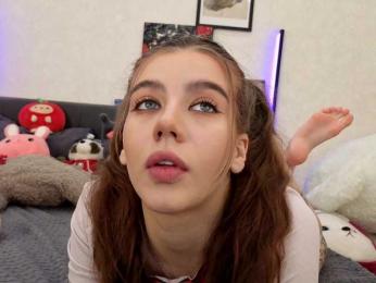 dolly-ll — Bongacams recorded stream image, 11.09.2025 13:10