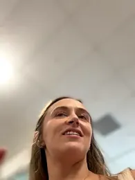 lunagirl13 — Stripchat recorded stream image, 11.09.2025 16:50
