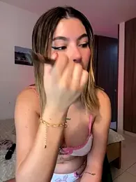 Your_Honeey — Stripchat recorded stream image, 11.09.2025 21:10