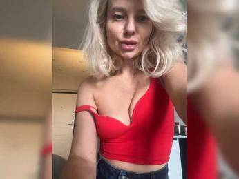-Molly- — Bongacams recorded stream image, 12.09.2025 10:10