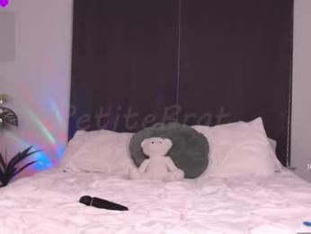 petitebrat — Chaturbate recorded stream image, 12.09.2025 19:10