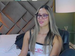 Sophia Loreen — Flirt4free recorded stream screenshot (13 Sep 2025)