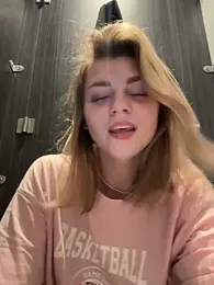 ValenciaShock — Stripchat recorded stream image, 14.09.2025 07:10