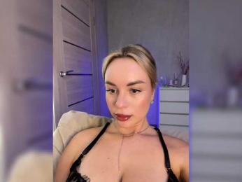 Mila-m — Bongacams recorded stream image, 14.09.2025 19:00