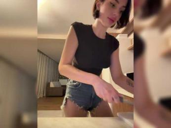 BabyDarii — Bongacams recorded stream image, 15.09.2025 13:10