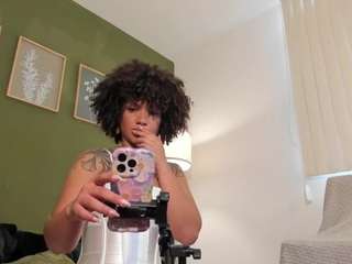 karlyee — Camsoda recorded stream screenshot (16 Sep 2025)