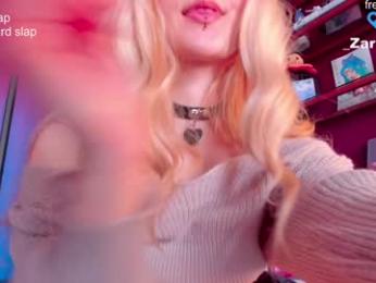 honey_pinkgreen — Chaturbate recorded stream image, 17.09.2025 05:00