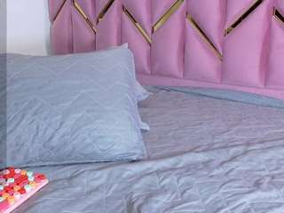 valentinarivas — Camsoda recorded stream image, 17.09.2025 13:00
