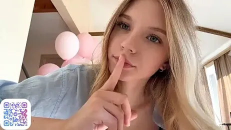 FruityXo — Stripchat recorded stream screenshot (17 Sep 2025)