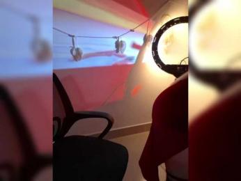 LittleDelora — Bongacams recorded stream screenshot (17 Sep 2025)