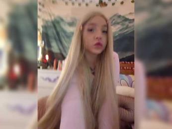 LittleDelora — Bongacams recorded stream screenshot (17 Sep 2025)