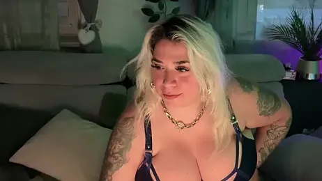 Monageil — Stripchat recorded stream image, 18.09.2025 10:00