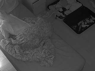voyeurcam-julmodels-bed-7 — Camsoda recorded stream image, 16.09.2025 21:40