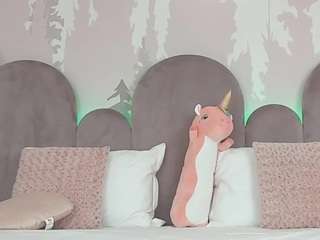 karlabart — Camsoda recorded stream image, 17.02.2025 05:20