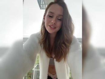 Tati16 — Bongacams recorded stream image, 19.09.2025 02:40