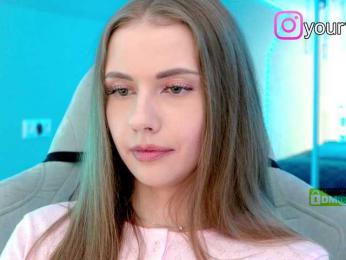 VikkiExtraCheese — Bongacams recorded stream image, 19.09.2025 08:20