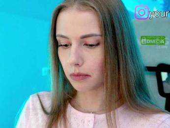 VikkiExtraCheese — Bongacams recorded stream image, 19.09.2025 08:20