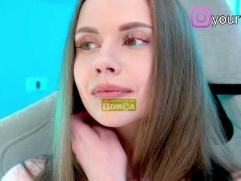 VikkiExtraCheese — Bongacams recorded stream image, 19.09.2025 08:20