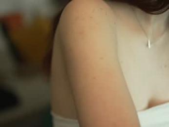 _blackbee_ — Chaturbate recorded stream image, 19.09.2025 12:20