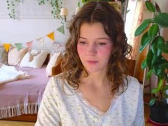 eli_sun — Chaturbate recorded stream image, 17.02.2025 09:30